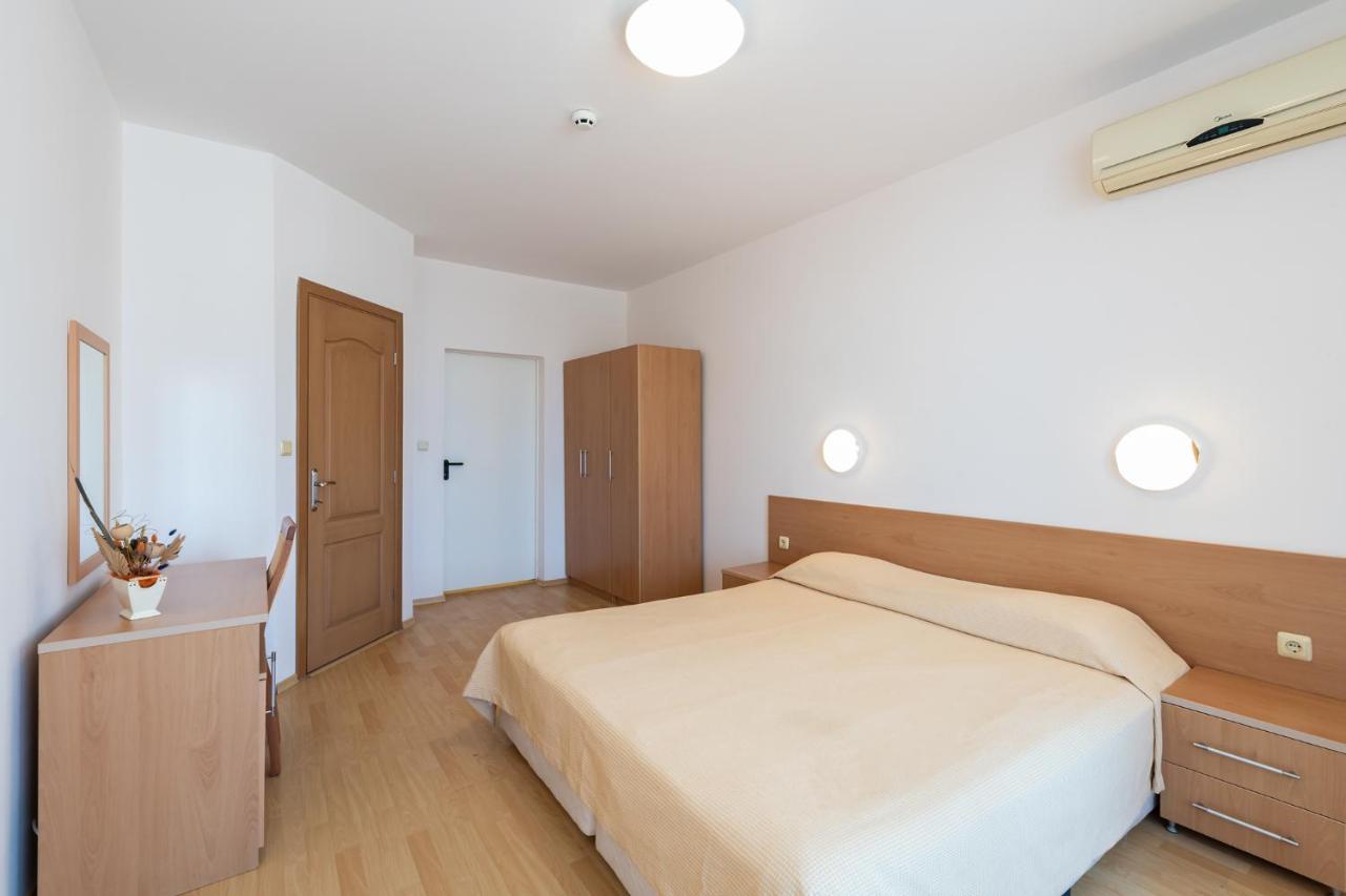 Trakia Plaza Hotel & Apartments Солнечный берег Экстерьер фото